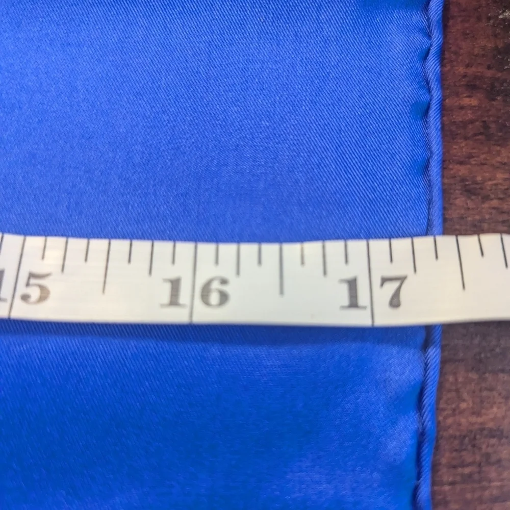 🖤 Triangle 3 Silk Vintage handsewn rolled handkerchief pocket square Green Blue